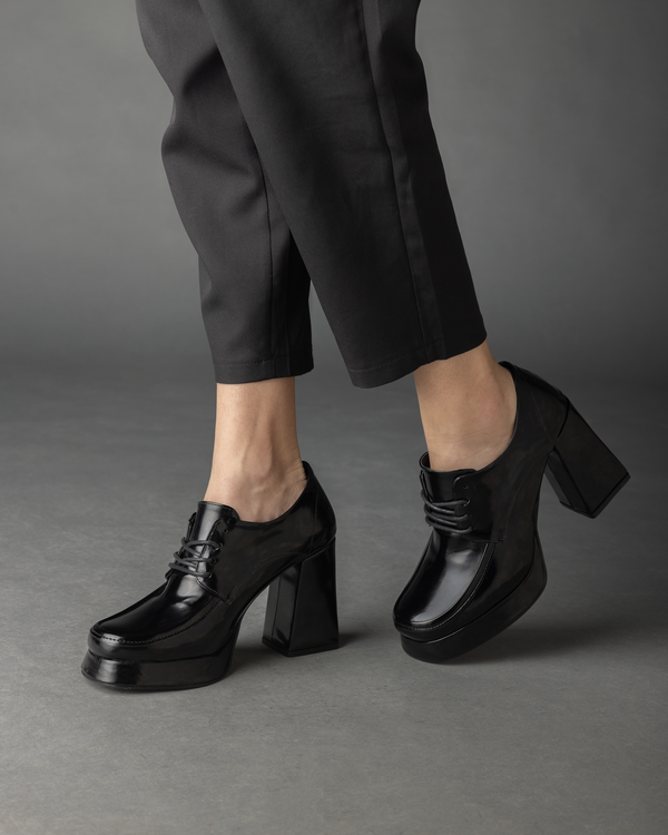 Chunky Loafer Pumps in Black