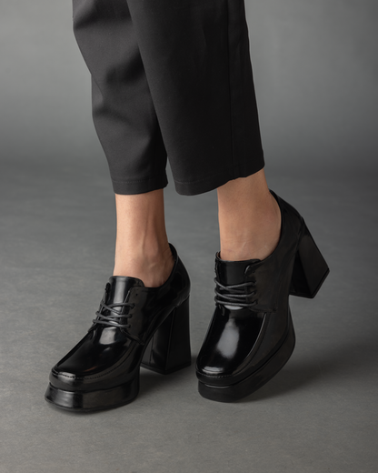 Chunky Loafer Pumps in Black