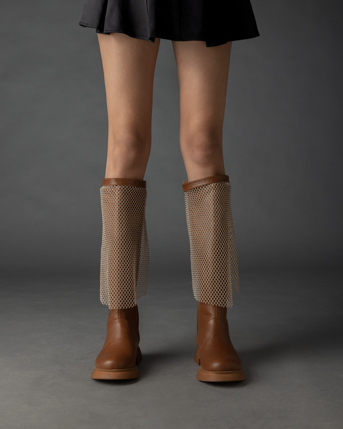 The classic boot with detachable crystal band in Camel