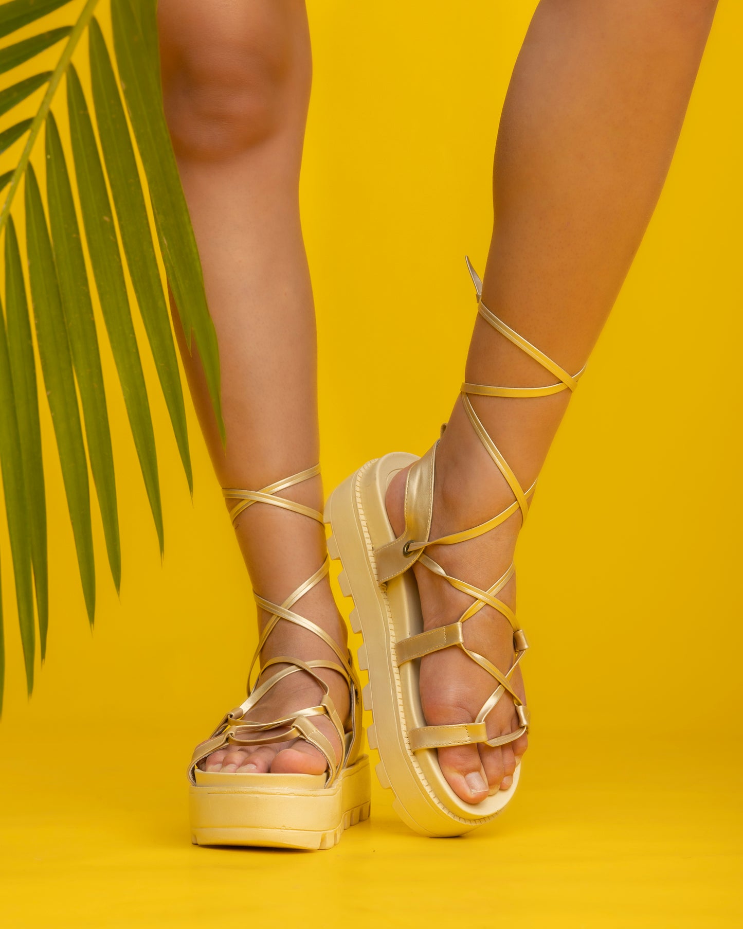 Spaghetti Sandals - Gold