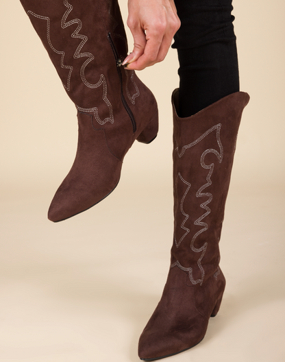 Detalles Suede Cowgirl Boots - BROWN